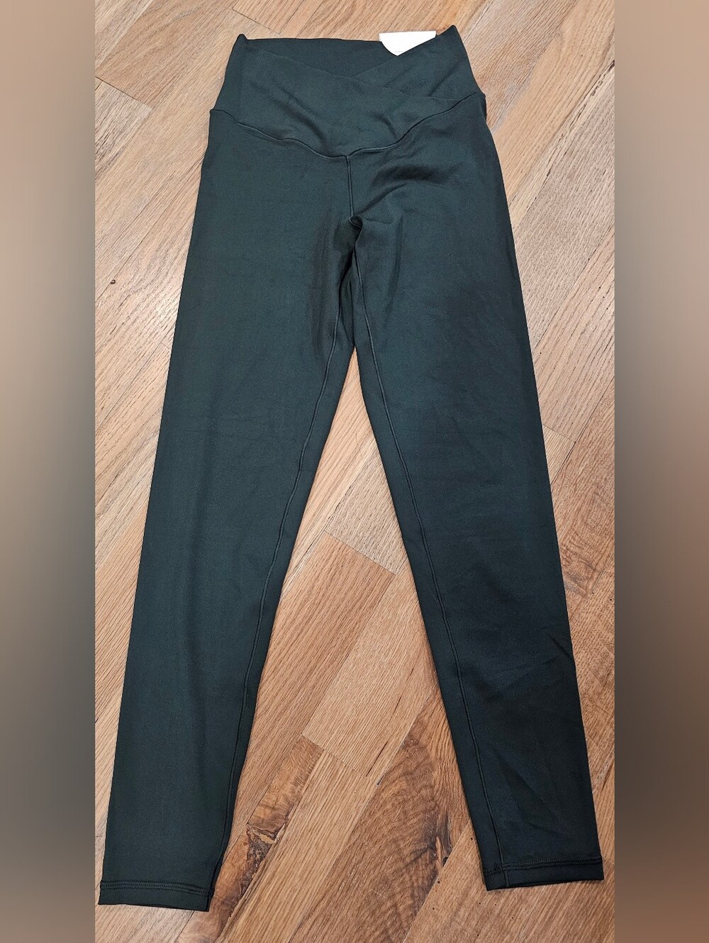 Offline by Aerie Crossover Leggings - Size Medium - Dark Green - NWT